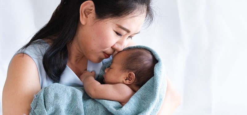newborn-and-mother