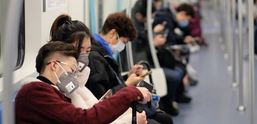 HK people in MTR